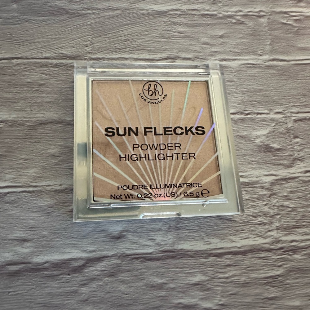 bh Los Angeles - Sun Flecks Powder Highlighter - Sun Chaser shade